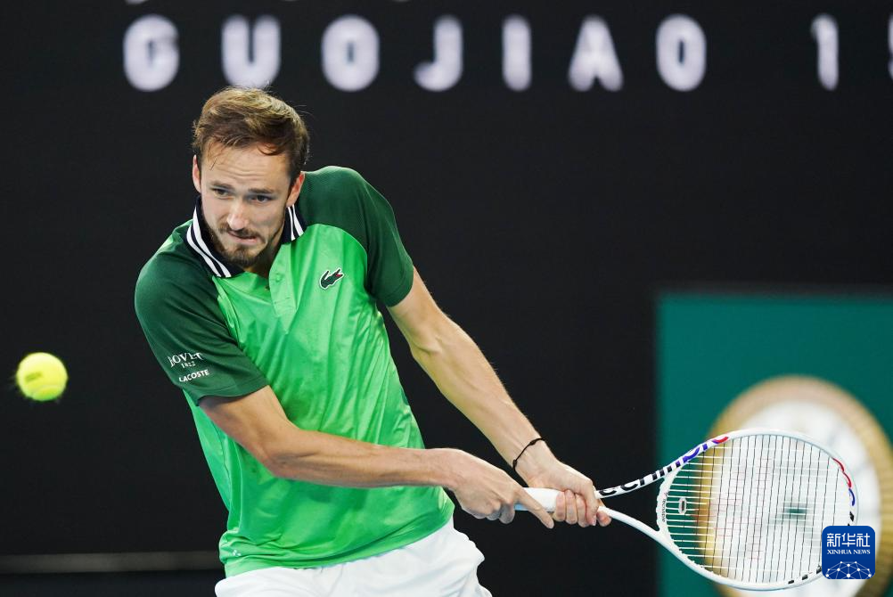 在冰雪赛场 在冰雪赛场